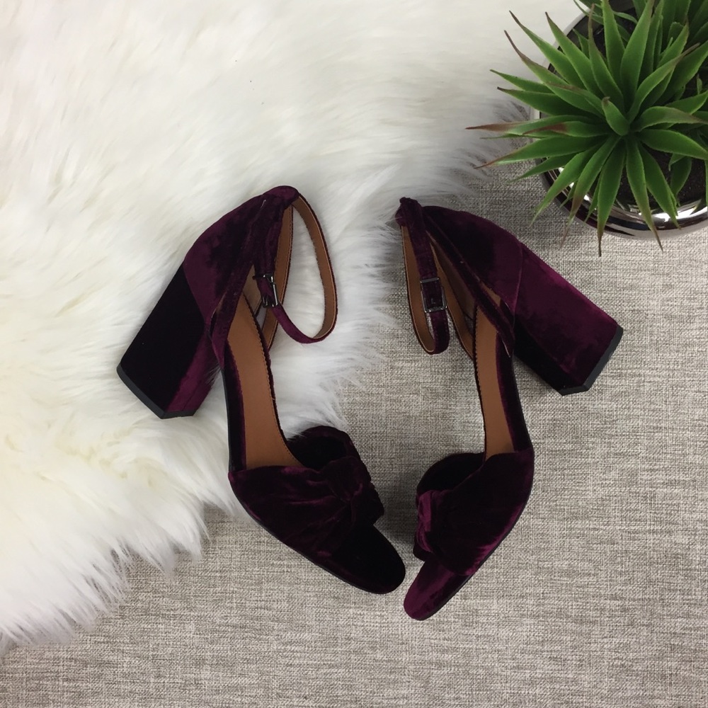 Franco Sarta Edana Velvet Heeled Sandal